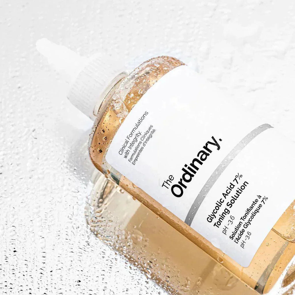The Ordinary Glycolic Acid 7% Toning Solution – Exfoliating Face Toner for Radiant Skin, Removes Dead Skin Cells, Brightens & Smoothens, 240ml